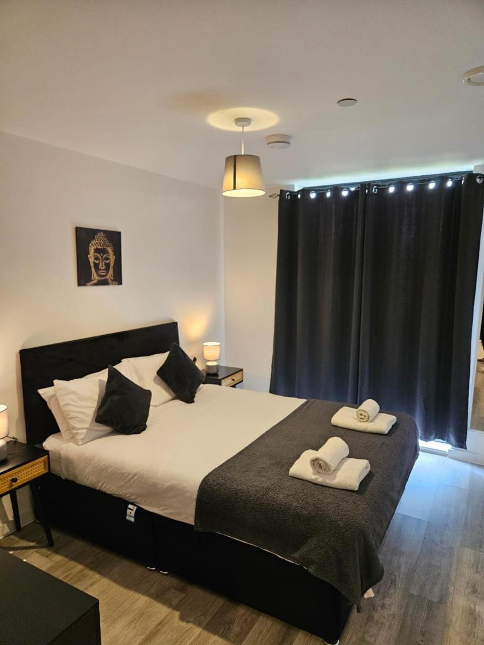 Liverpool Holiday Home Экстерьер фото