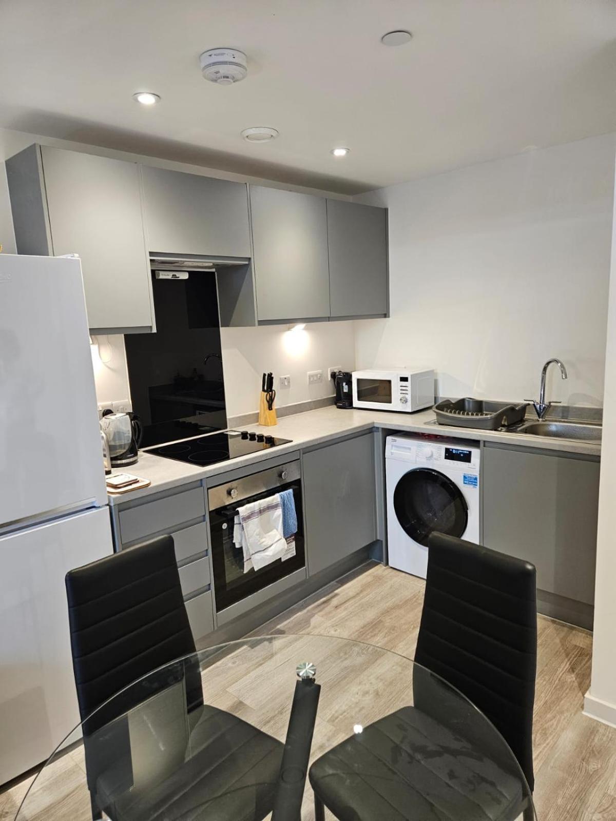 Liverpool Holiday Home Экстерьер фото